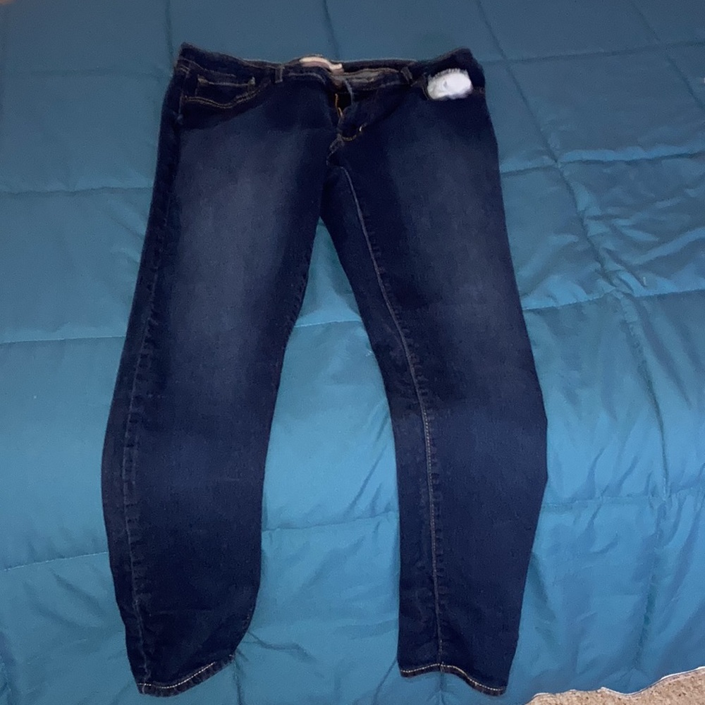 Mid rise Levi’s - Picture 2 of 5